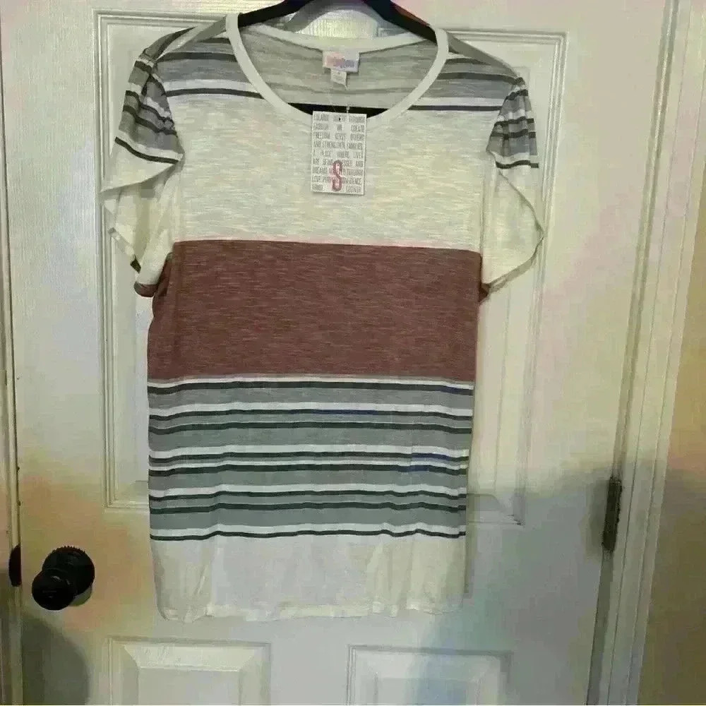 LuLaRoe new‎ with tracks small olive color block top. Tulip sleeves.